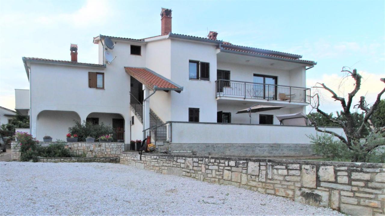 Apartments Brcic Tar-Vabriga Exterior foto